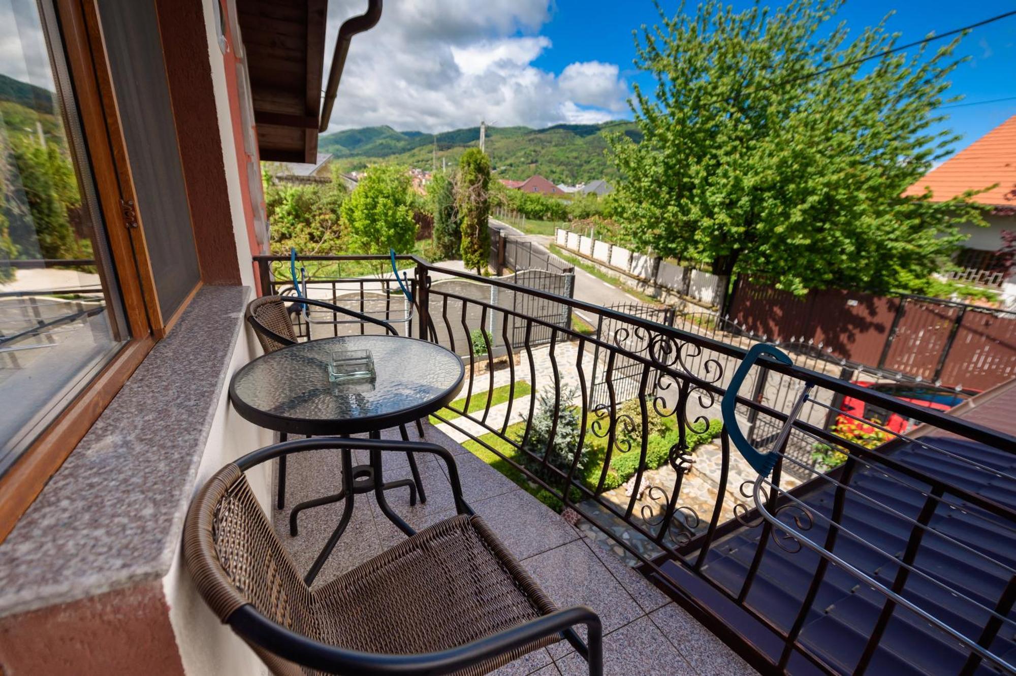 Casa Alex Calimanesti Hotel Kültér fotó